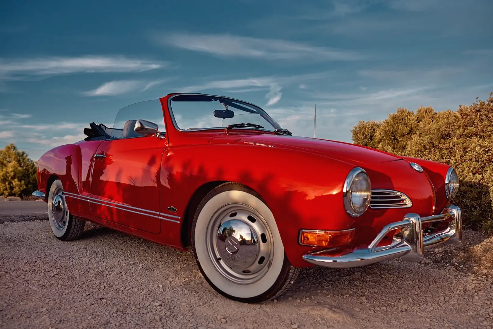 Volkswagen Karmann Ghia Cabrio, Automatic Stickshift Rojo - 1
