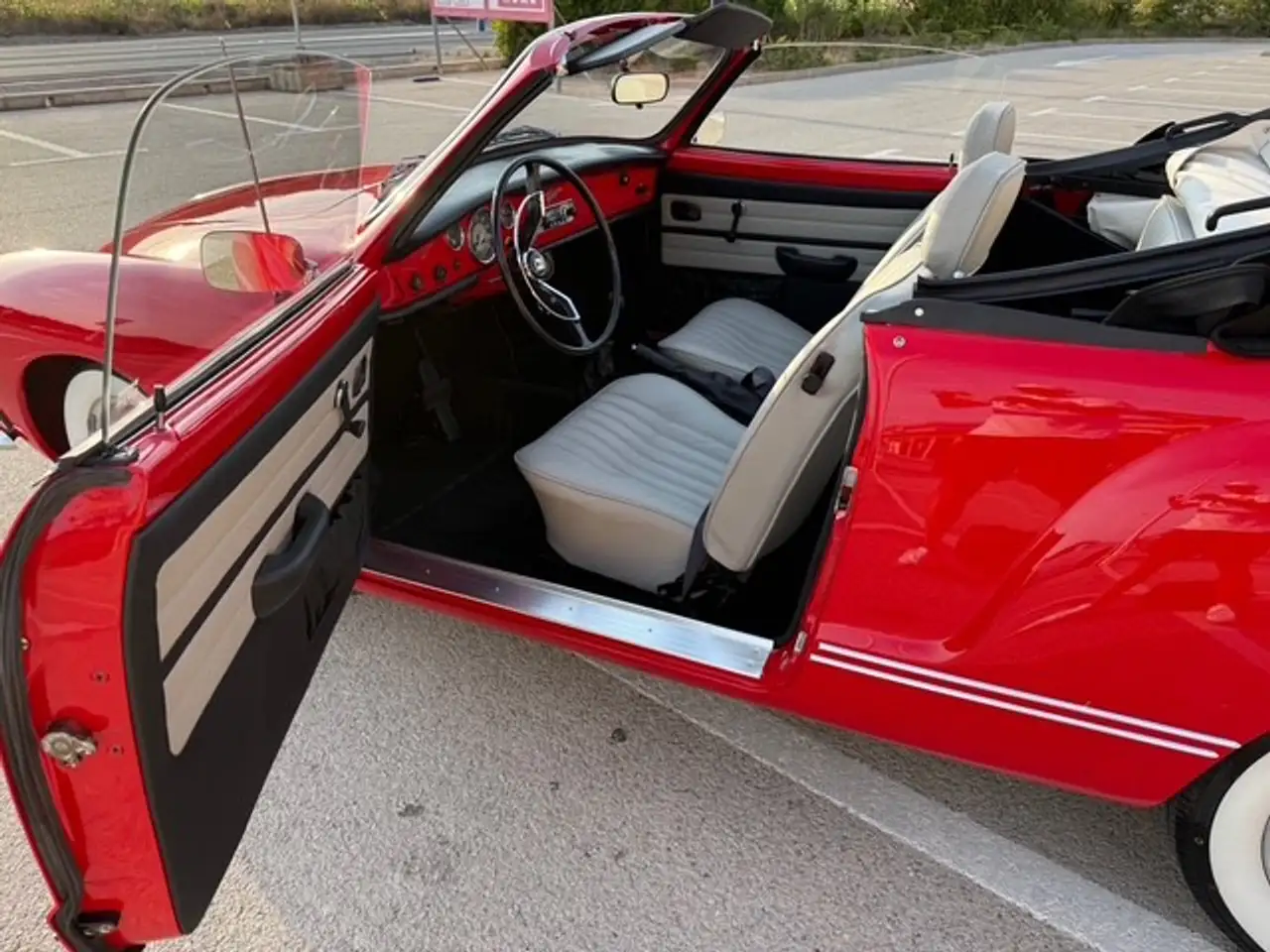 Volkswagen Karmann Ghia Cabrio, Automatic Stickshift, foto 6