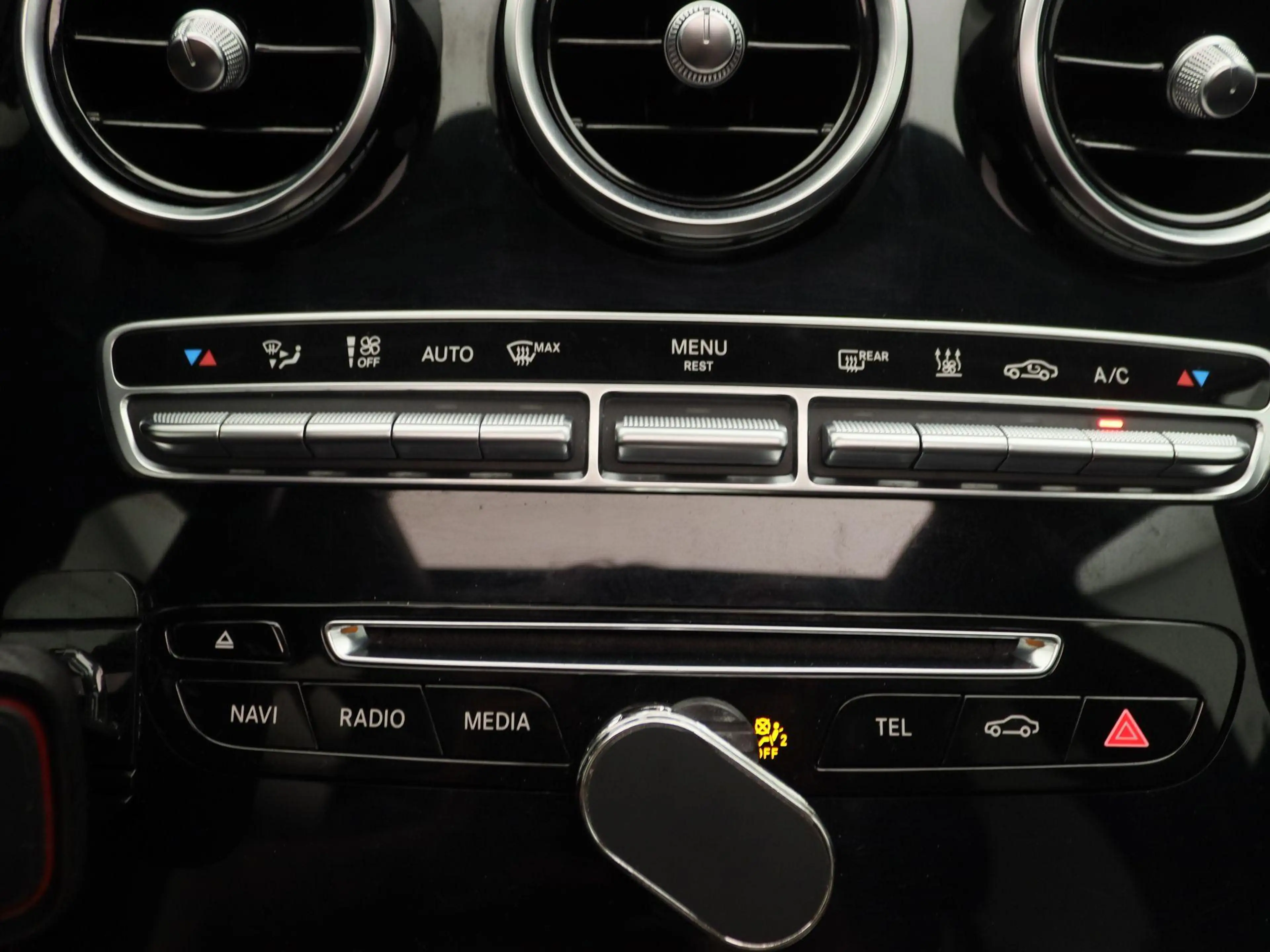 Mercedes-Benz C 350 e | Panoramadak | Stoelverwarming | Navigatie | Le — photo 11
