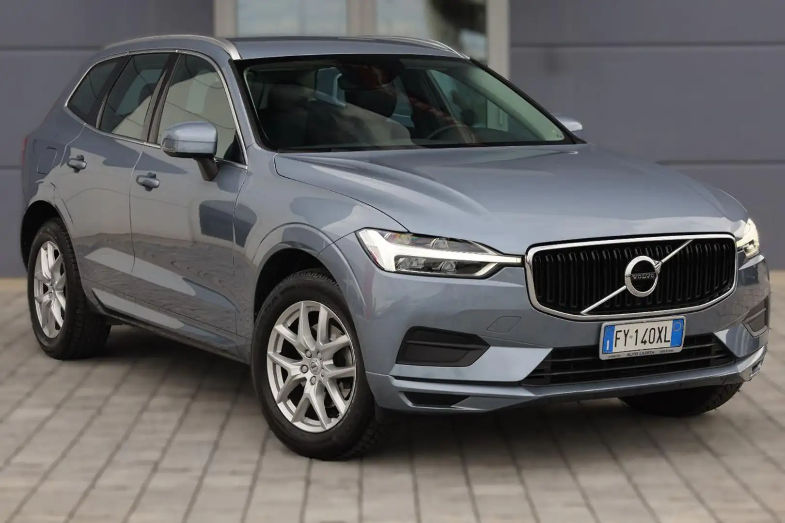 Volvo XC60 D4 Geartronic Business Plus Gri - 1