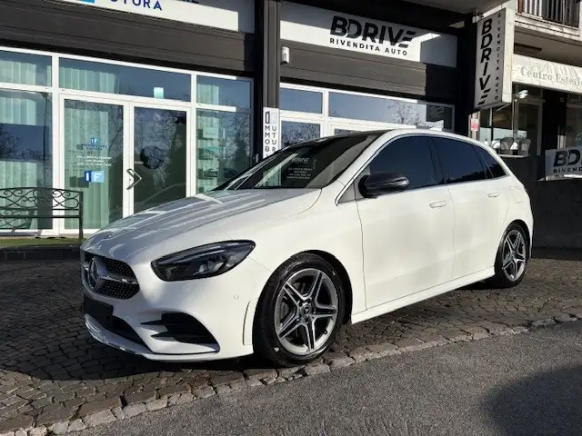Mercedes-Benz B 180 B 180 d Premium AMG auto