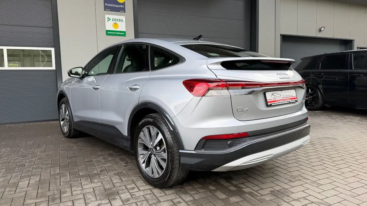 2022 Audi Q4 e-tron Sportback 50 e-tron quattro *LED, photograph 11