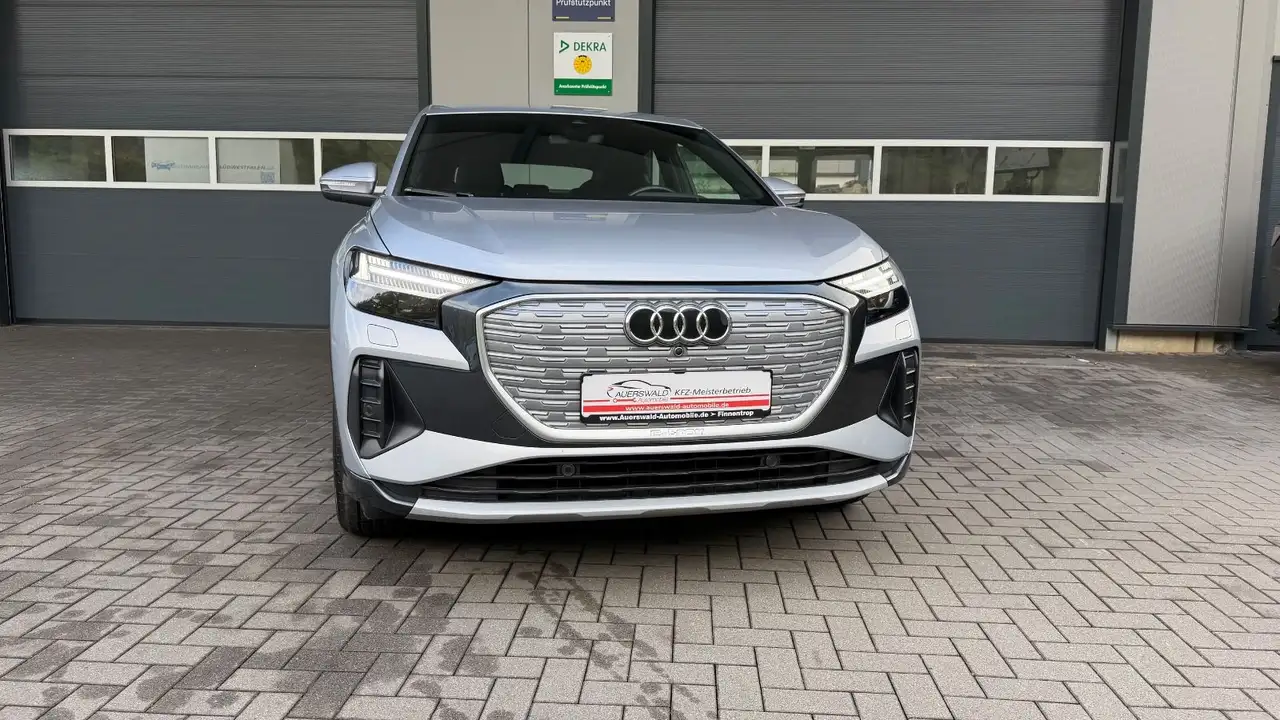 2022 Audi Q4 e-tron Sportback 50 e-tron quattro *LED, photograph 5