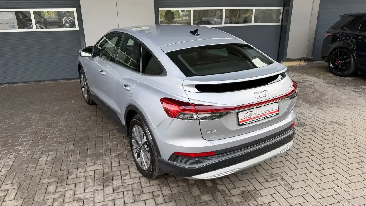 2022 Audi Q4 e-tron Sportback 50 e-tron quattro *LED, photograph 12