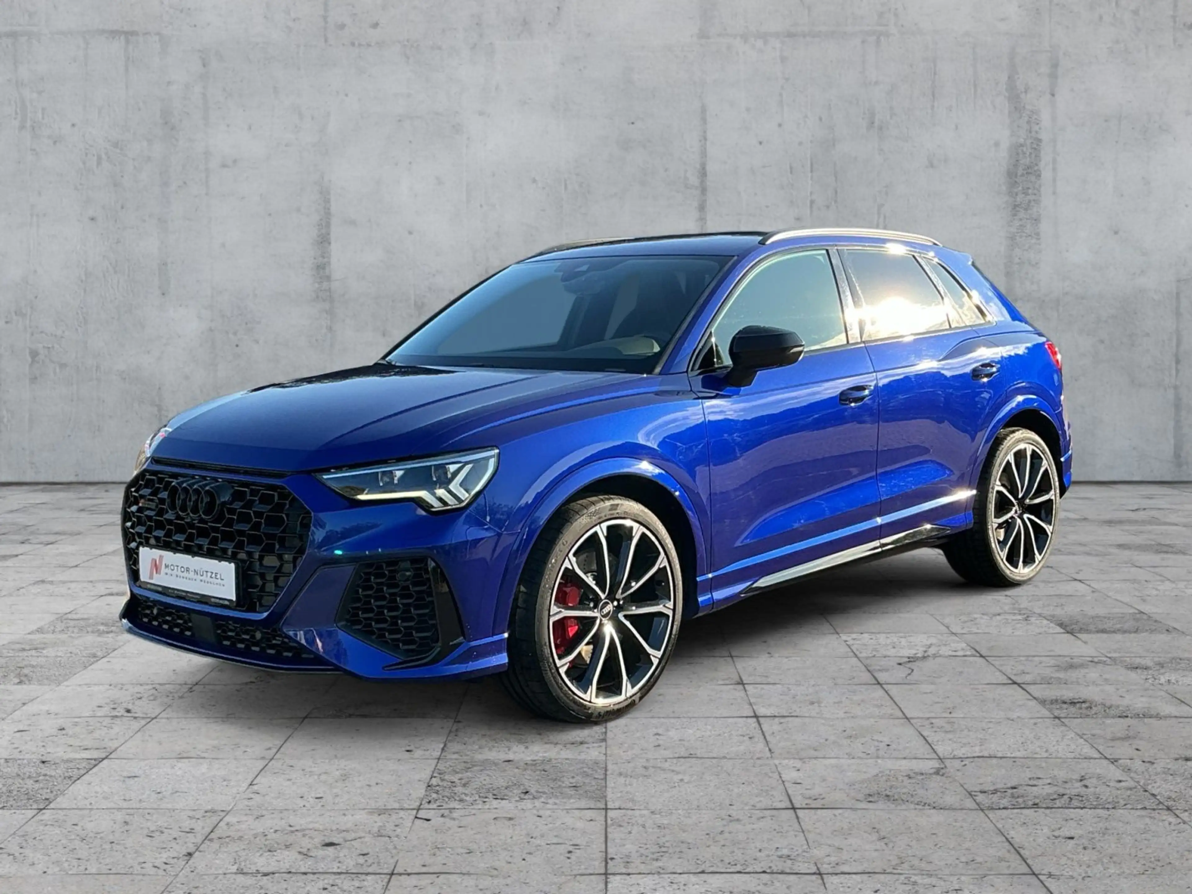 Audi RS Q3 2.5 TFSI QU MATRIX+NAV+ACC+RFK+SHZ+LM 21" — photo 2