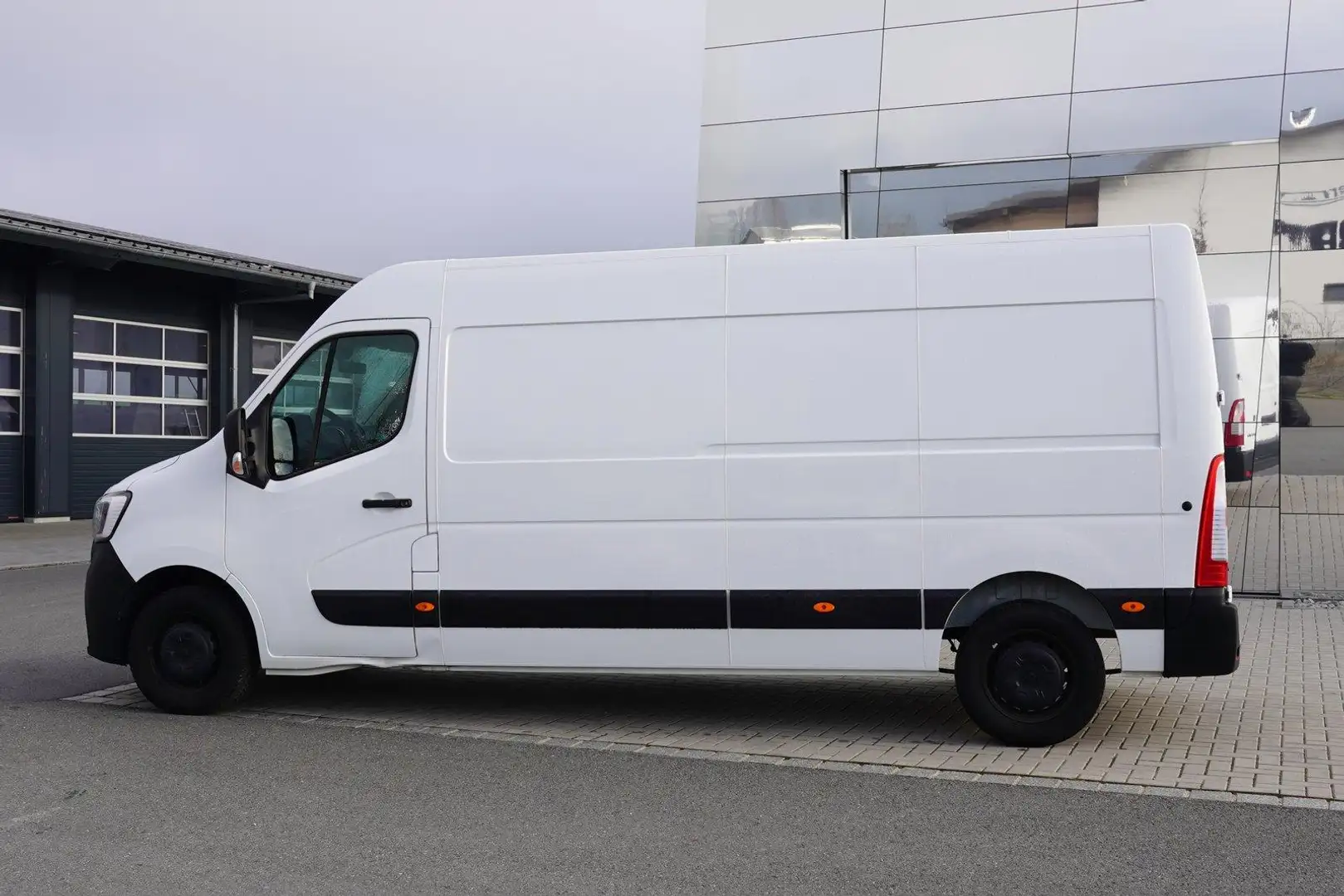 Renault Master Kasten L3H2 3.5t 135 Klima Weiß - 2