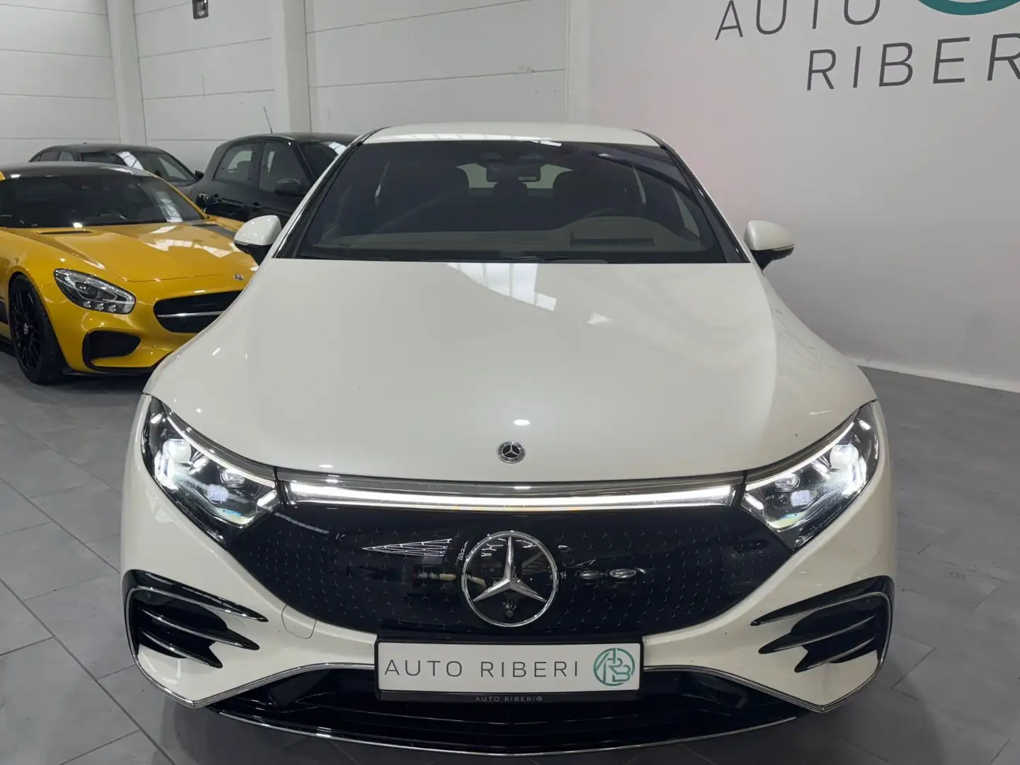 Mercedes-Benz EQS 580 *4Matic*AMG-Line*Memory*Navi*Burmester* Blanc - 2