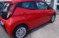 Toyota Aygo 1.0 VVT-i 72 CV 5 porte x-play Rood - thumbnail 4