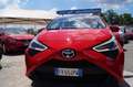Toyota Aygo 1.0 VVT-i 72 CV 5 porte x-play Rood - thumbnail 1