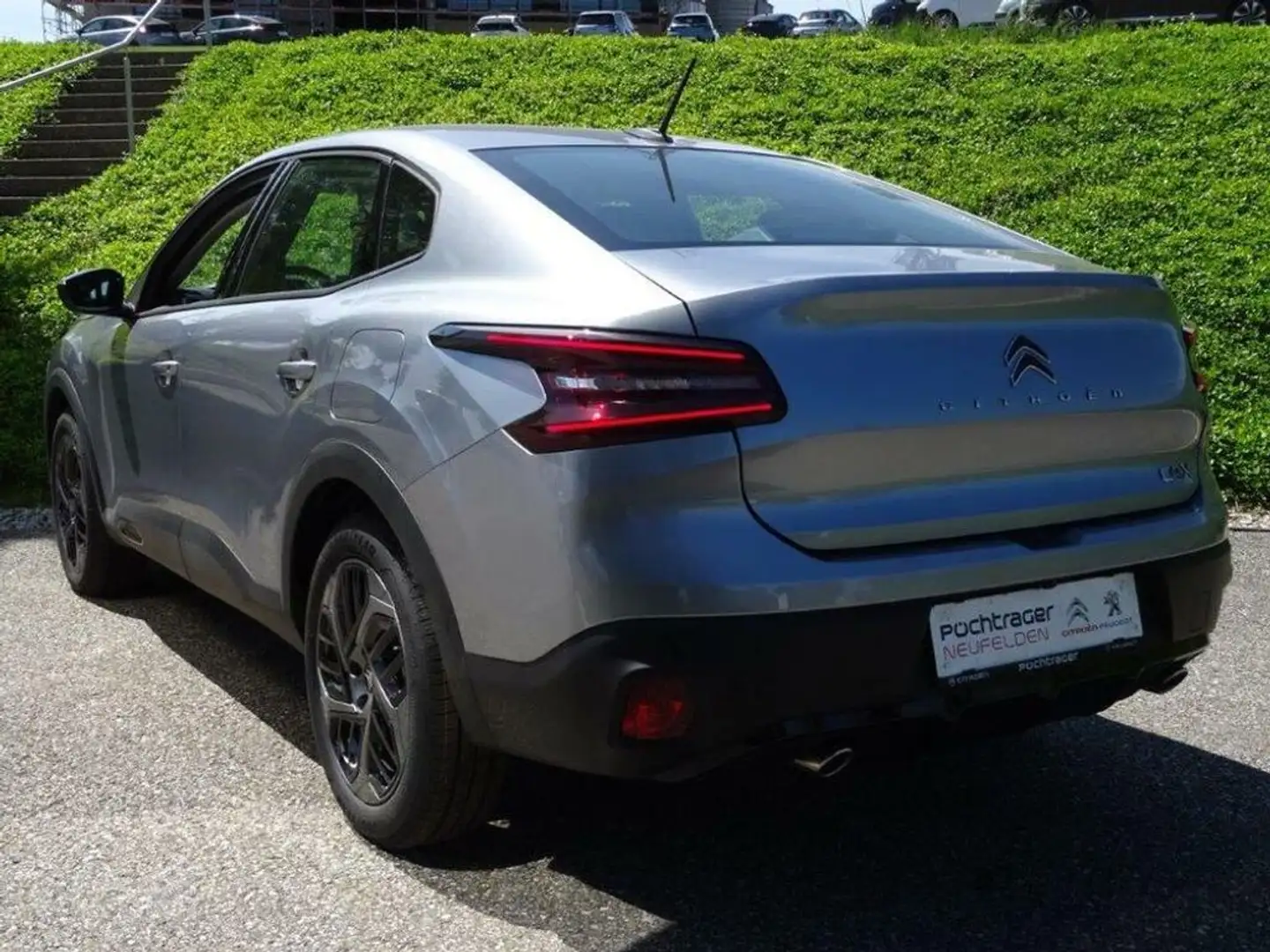 Citroen C4 X C4 X PT 130 EAT8 Plus - inkl. 8 Jahre Garantie! Grau - 2