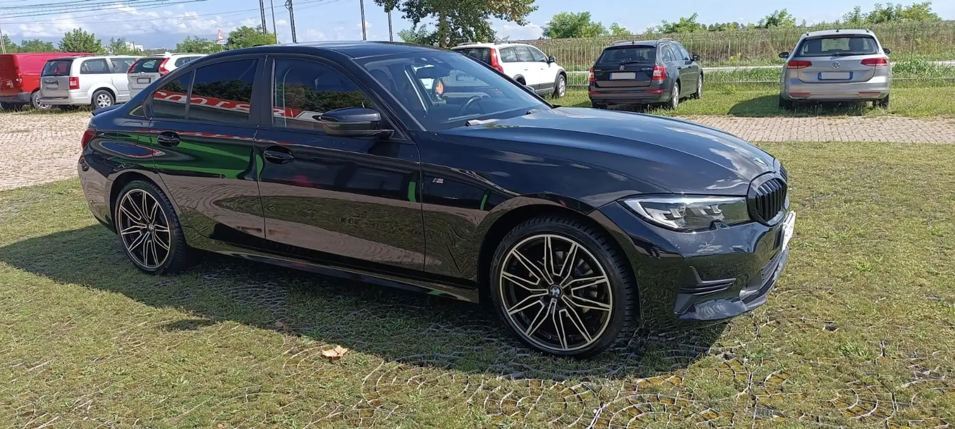 BMW 320 Berlina 320d mhev 48V xdrive Msport auto Schwarz - 2