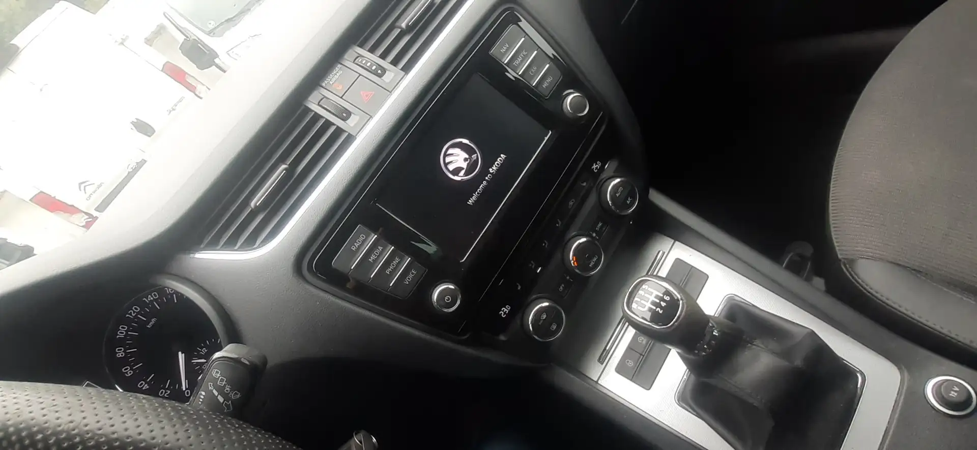 Skoda Octavia Style Euro-6 Grau - 2