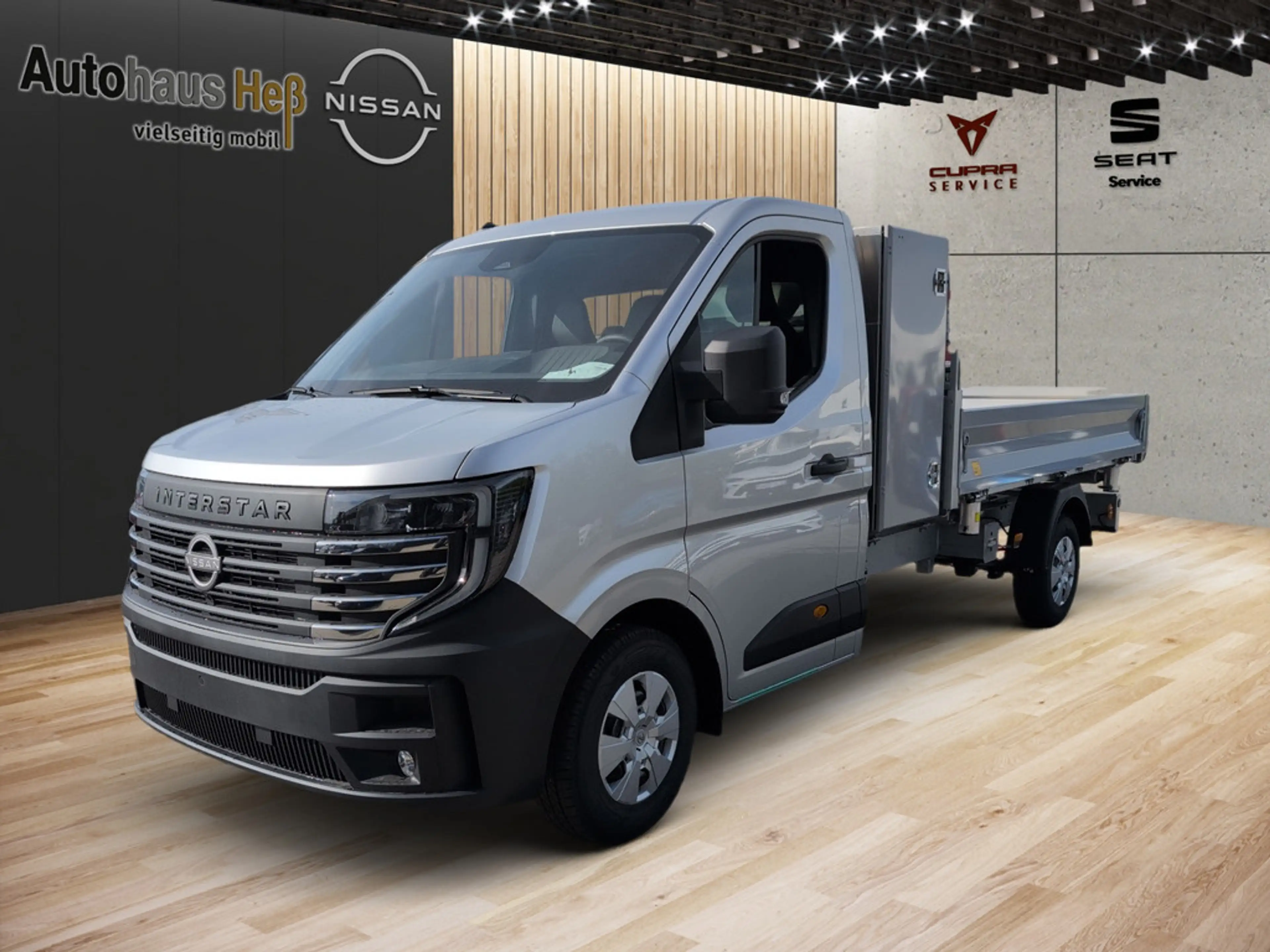 Nissan Interstar S-CAB 3S-Kipper L3H1 KLIMAAUTOMATIK