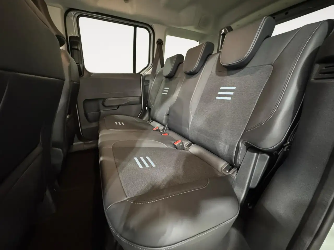 Ford Tourneo Courier 2026 — фото 14