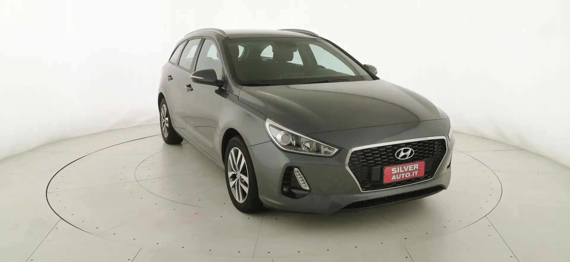 Hyundai i30 Wagon 1.6 CRDi 110CV DCT Comfort Grau - 1