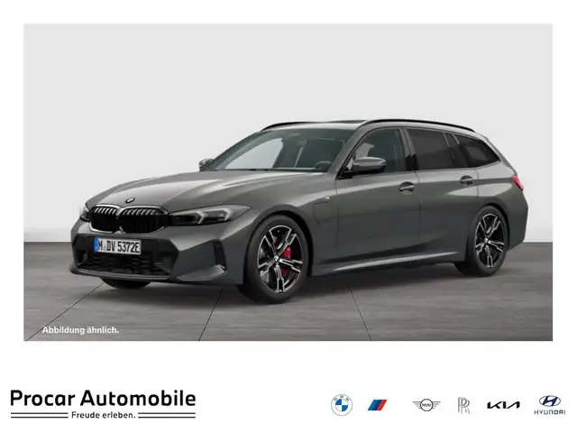 BMW 330 e Touring M Sport Pro Pano AHK PA+ DA ACC HuD