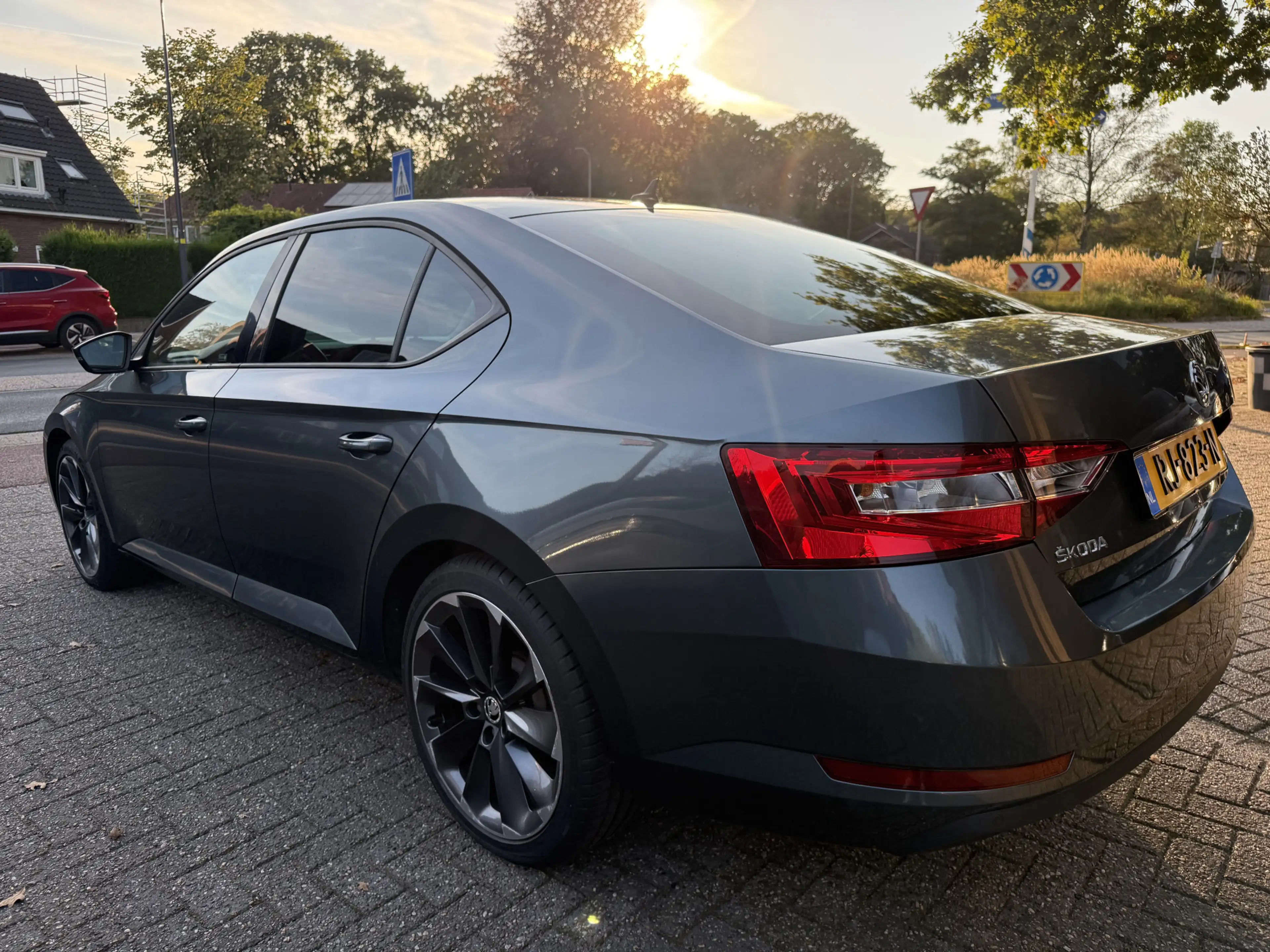 Skoda Superb 1.4 TSi 125pk Active, 5d Sedan | Clima | Navi | Or — photo 8