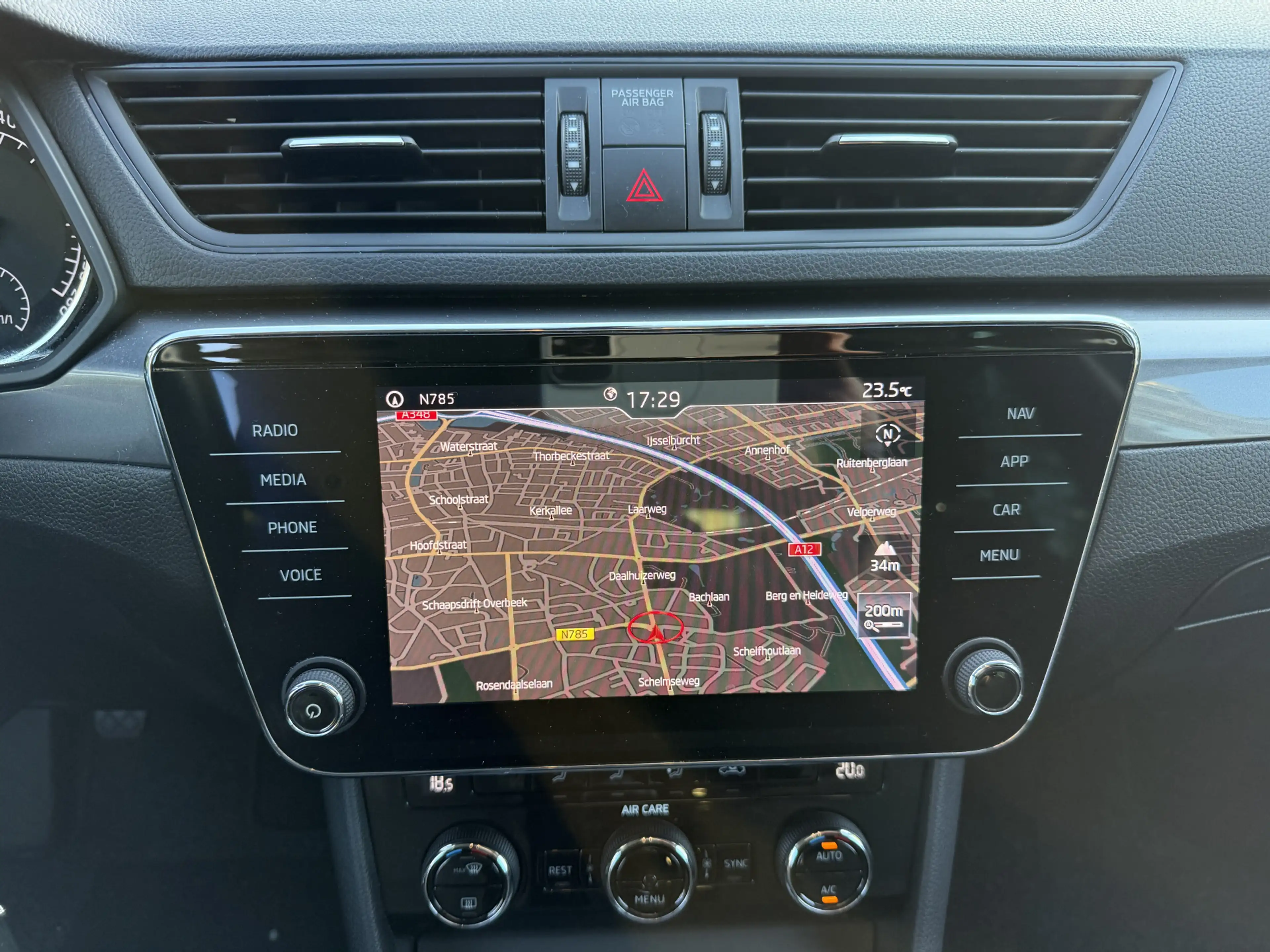 Skoda Superb 1.4 TSi 125pk Active, 5d Sedan | Clima | Navi | Or — photo 12