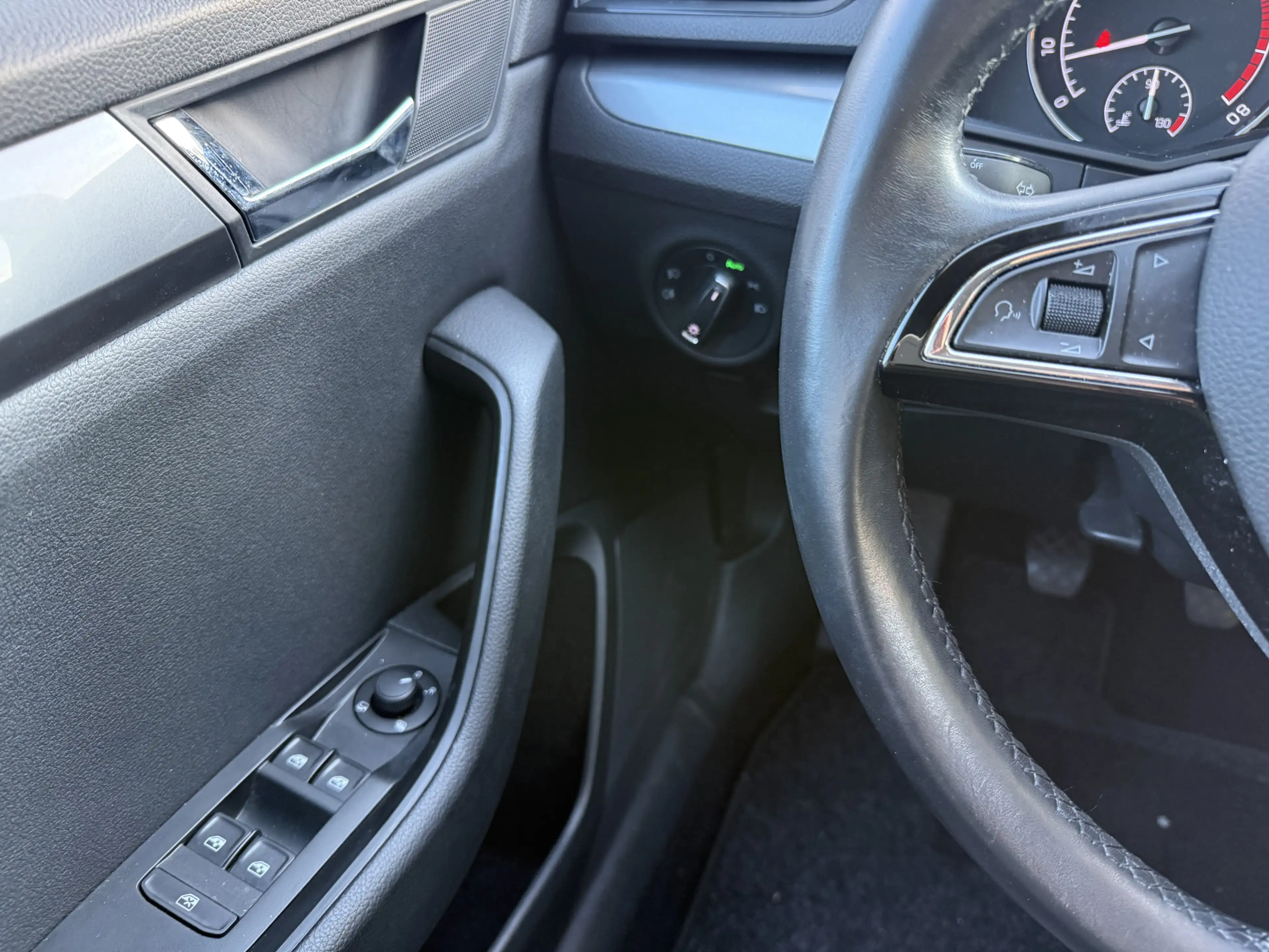 Skoda Superb 1.4 TSi 125pk Active, 5d Sedan | Clima | Navi | Or — photo 9