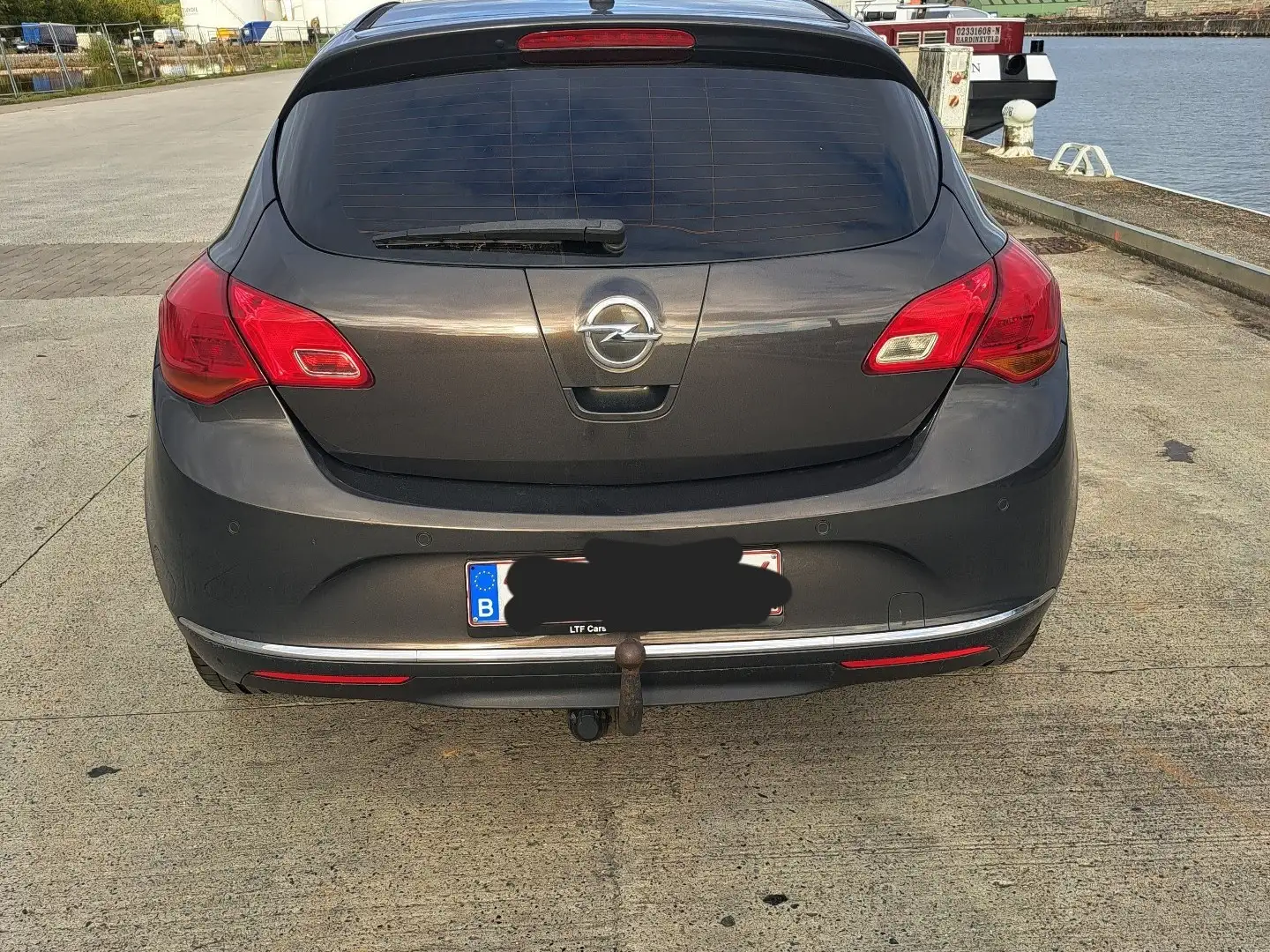 Opel Astra 1.4 Active Grijs - 2