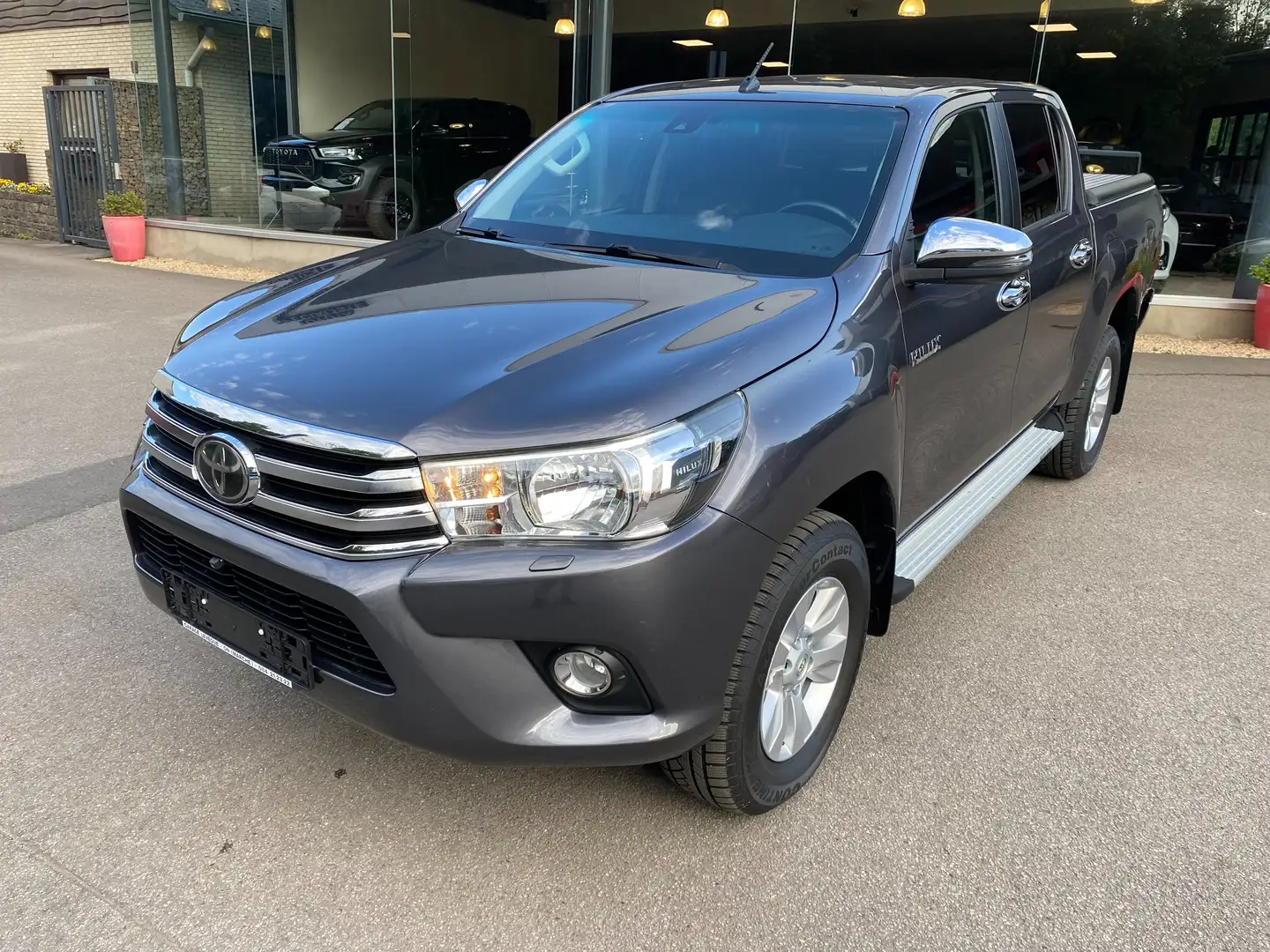 Toyota Hilux 2.4 D-4D 4WD Comfort Gris - 1