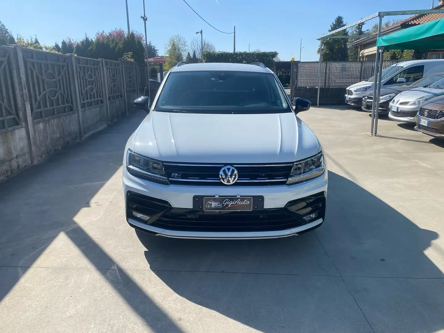 Volkswagen Tiguan 2.0 tdi R-Line150cv dsg Bianco - 2
