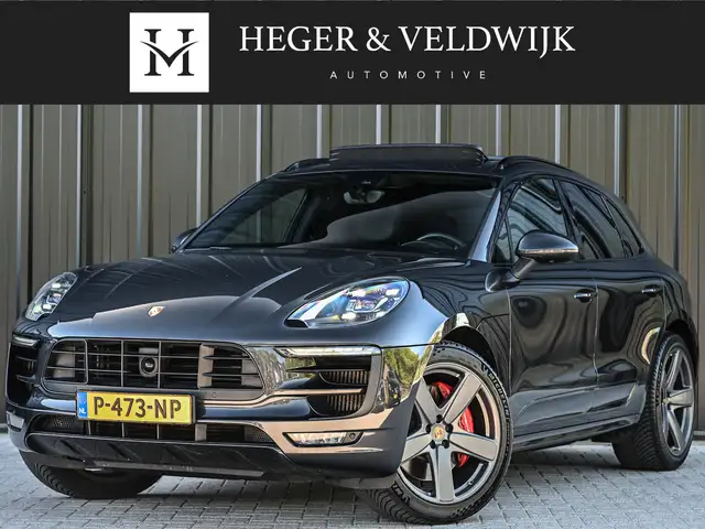 Porsche Macan 3.6 Turbo Performance Package 441pk | Sport Chrono