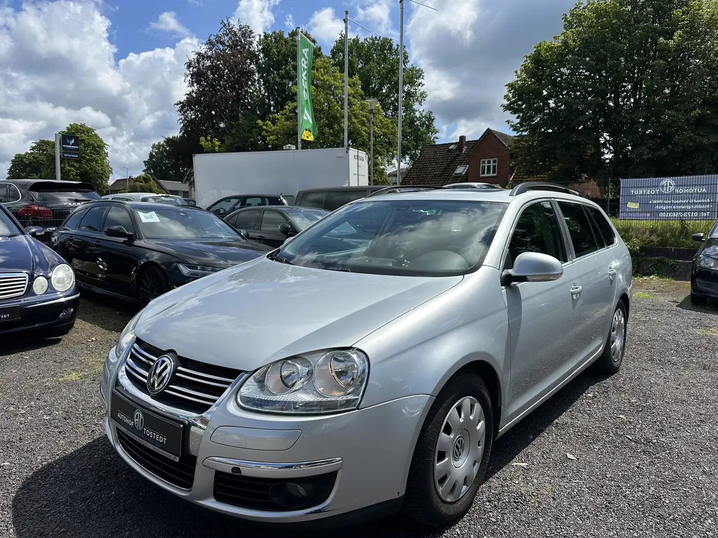 Volkswagen Golf Variant Sportline*Automatik*AHK*MultiMedia*TÜV 03.2027 Silber - 2