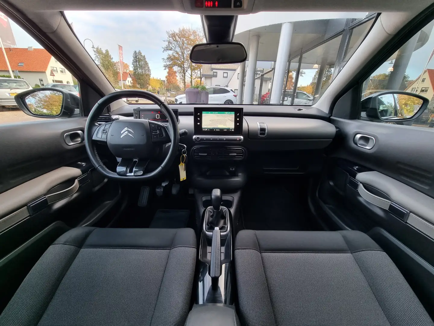 Citroen C4 Cactus 1.2i Business | Navi | Climate | Carplay | Distr. Noir - 2