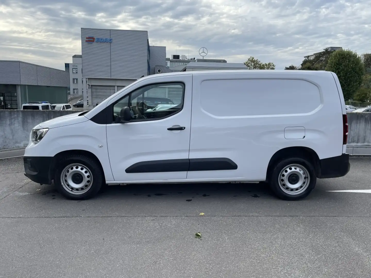 Opel Combo erhöhte Nutzlast XL 1.5 CDTI*Multimedia*PDC Weiß - 2