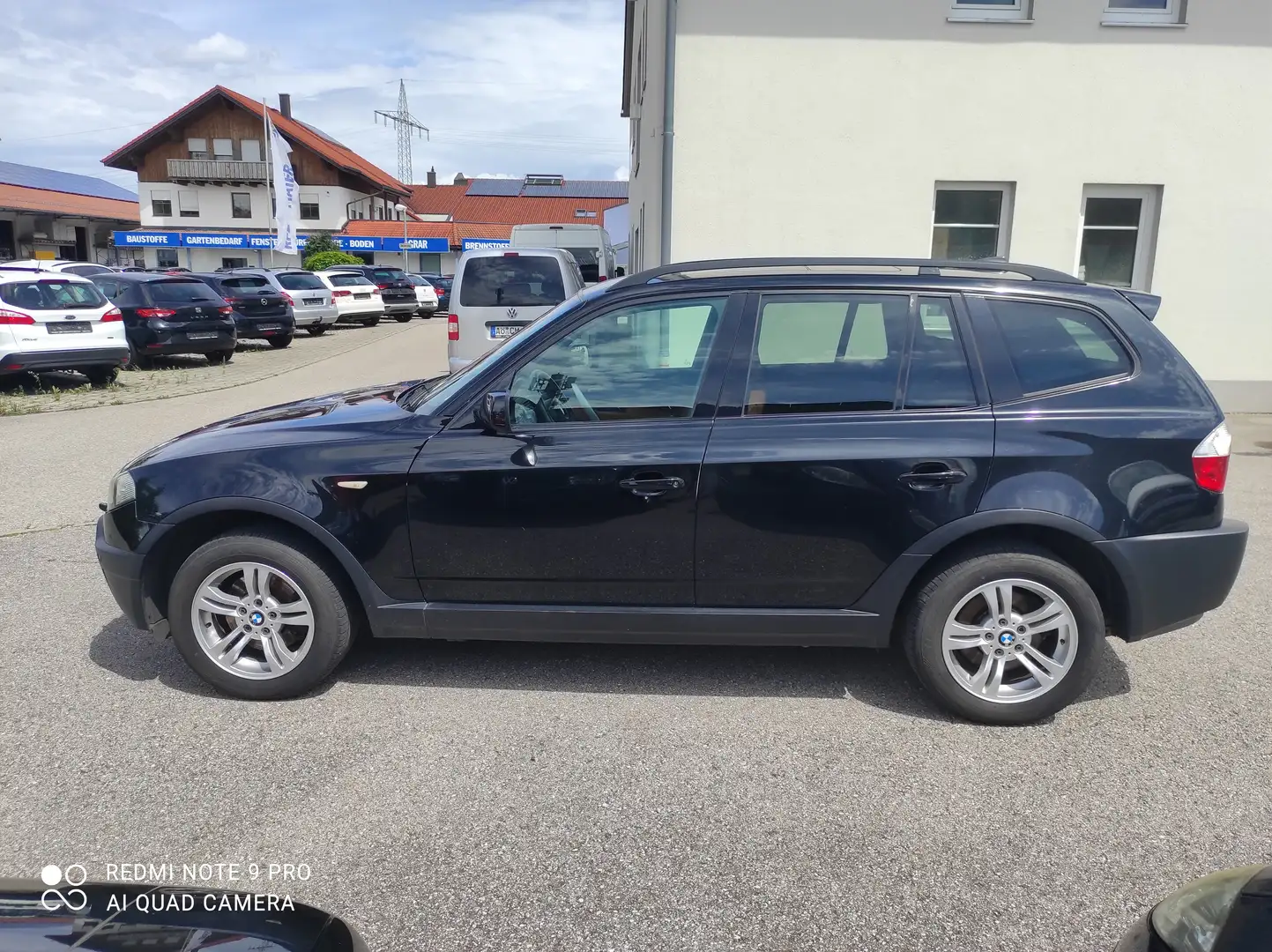 BMW X3 2.0d Schwarz - 1