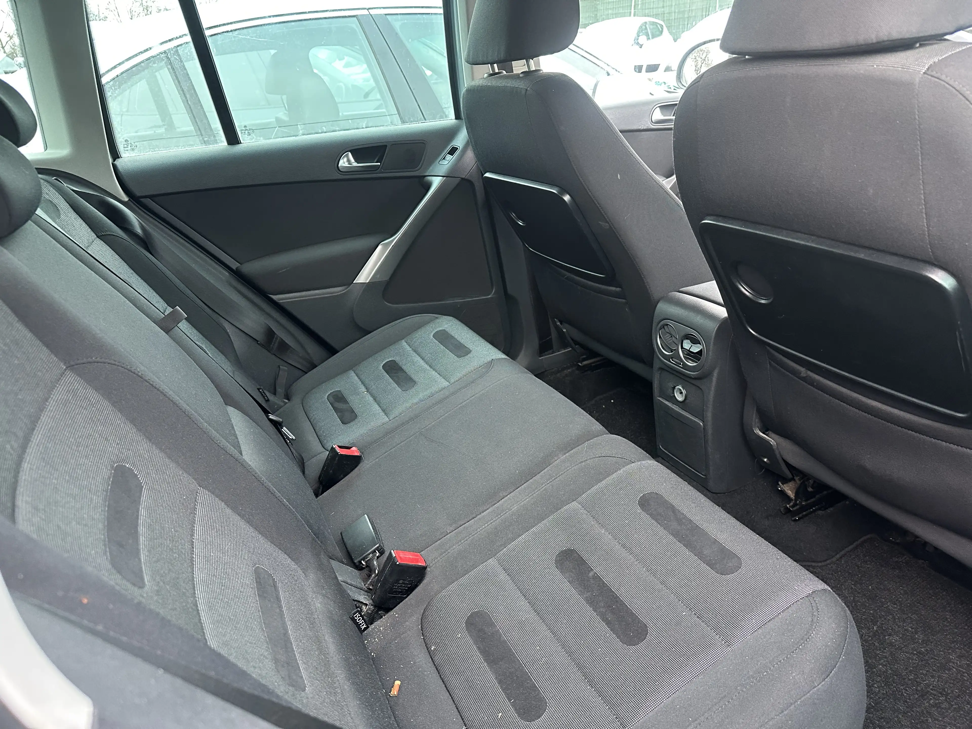 Volkswagen Tiguan 2,0 TDI 4 MOTION 140 PS AUTOMATIK KLIMA ALU 19 ZOL — photo 12