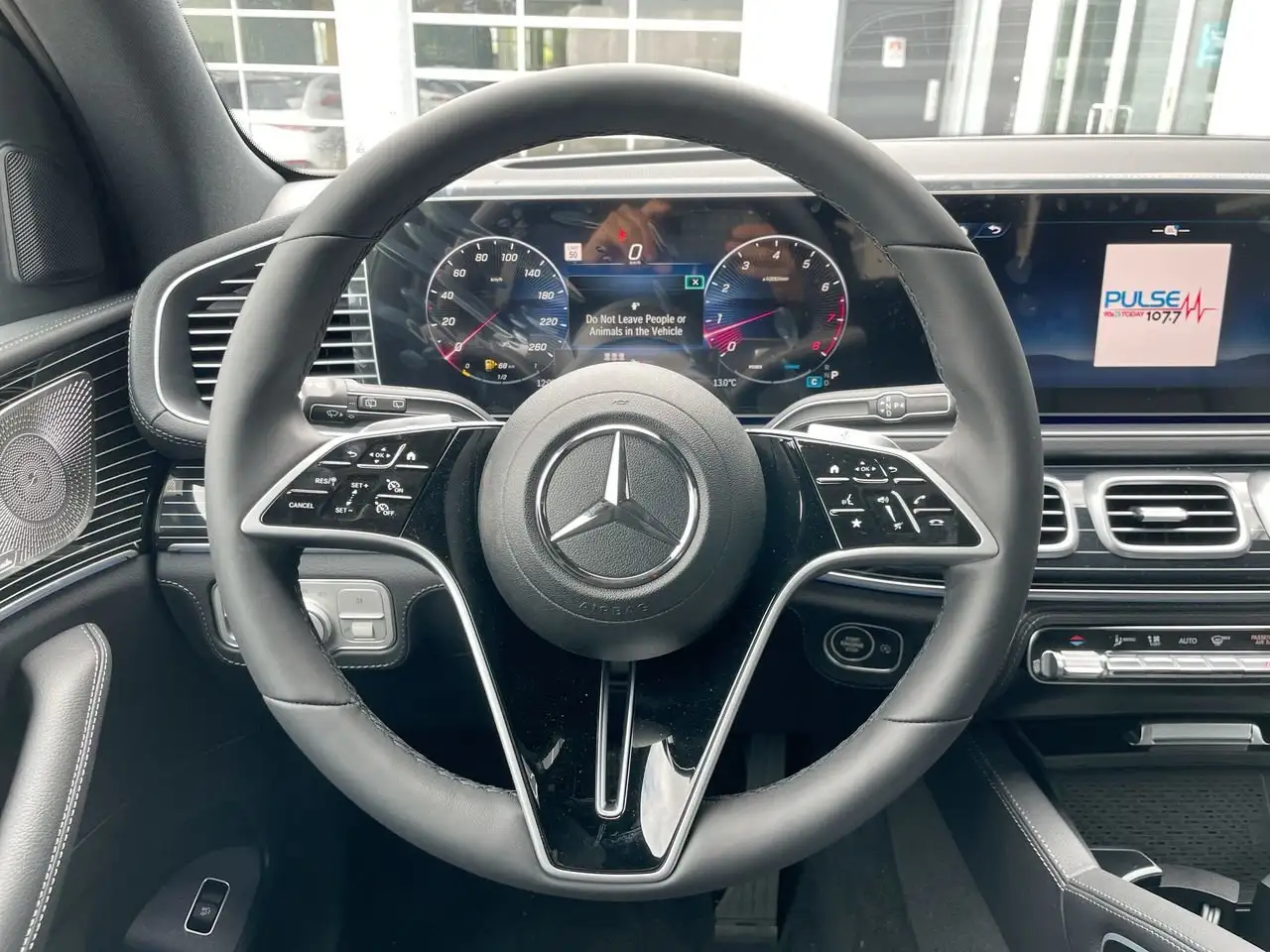 Mercedes-Benz GLE снимка Mercedes-Benz GLE