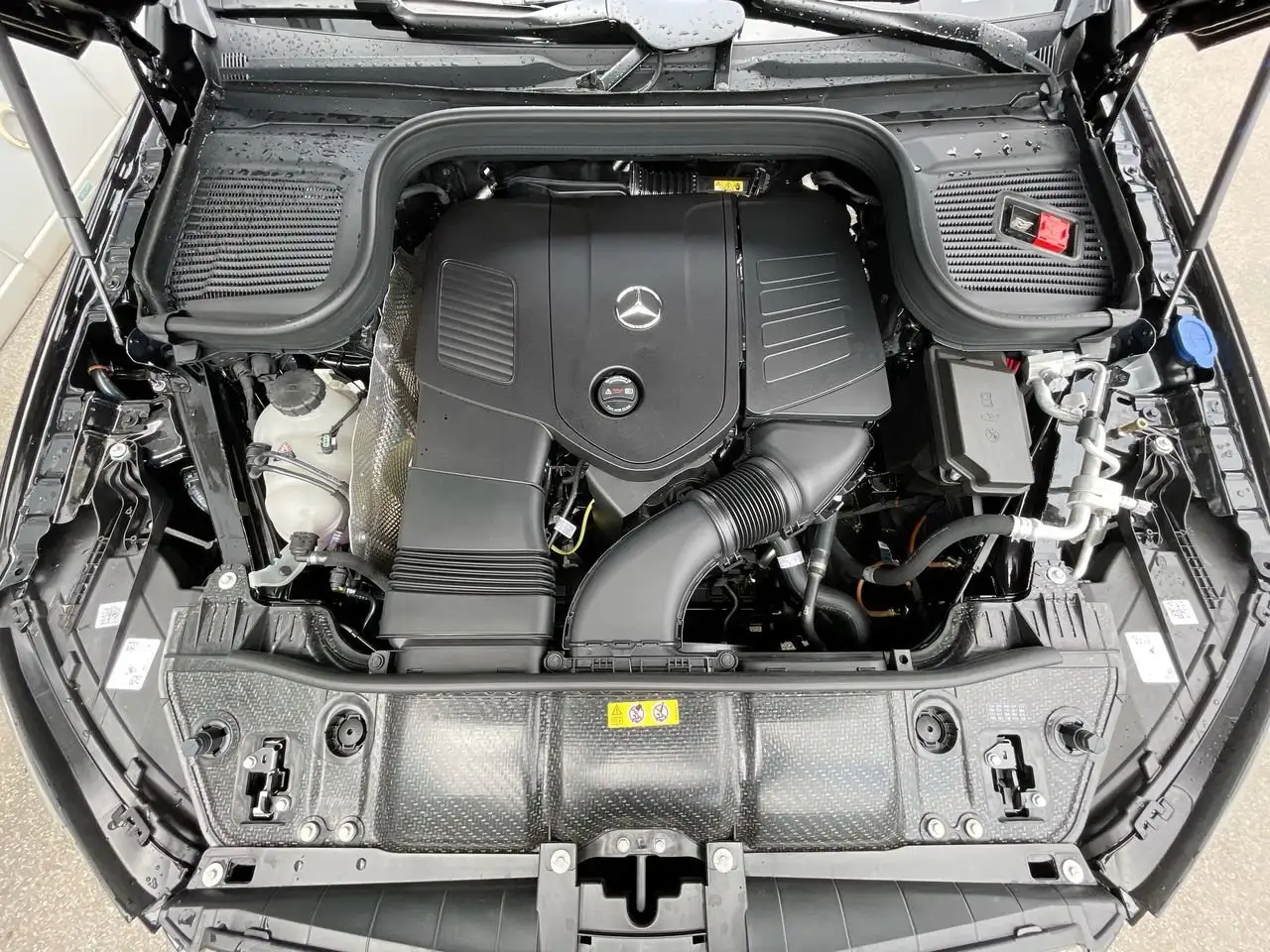Mercedes-Benz GLE снимка Mercedes-Benz GLE