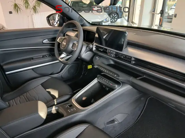 Jeep Avenger view 12