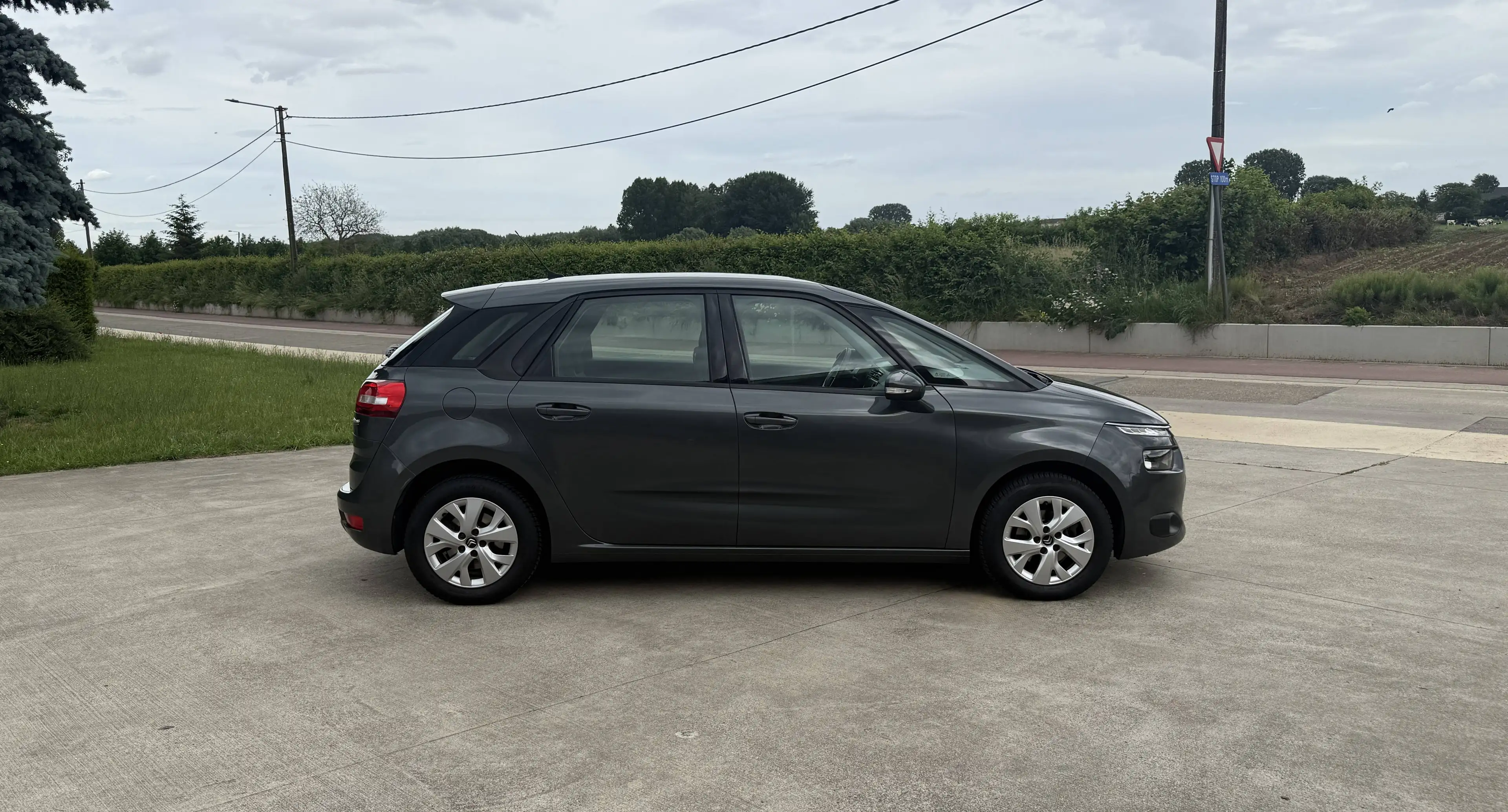 Citroen C4 Picasso 1.2i Essence * Pano - 62.000 km * GAR 12M — photo 8