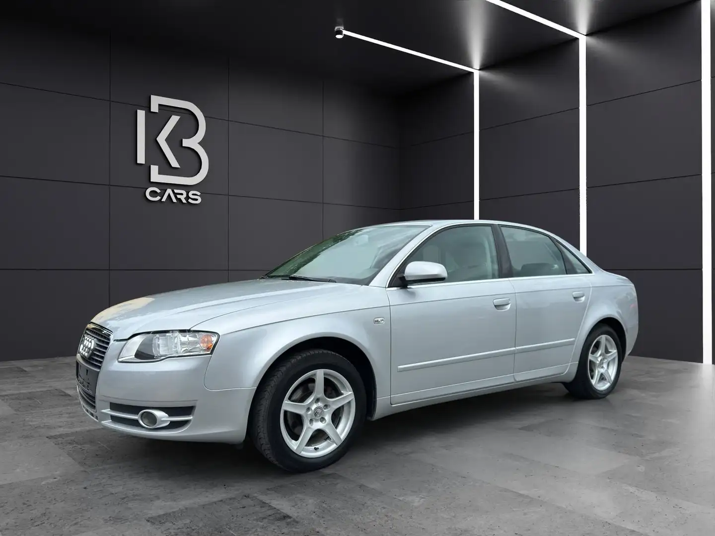 Audi A4 1.6 Limousine |Alu16"|AHK|Sitzh| Argento - 1