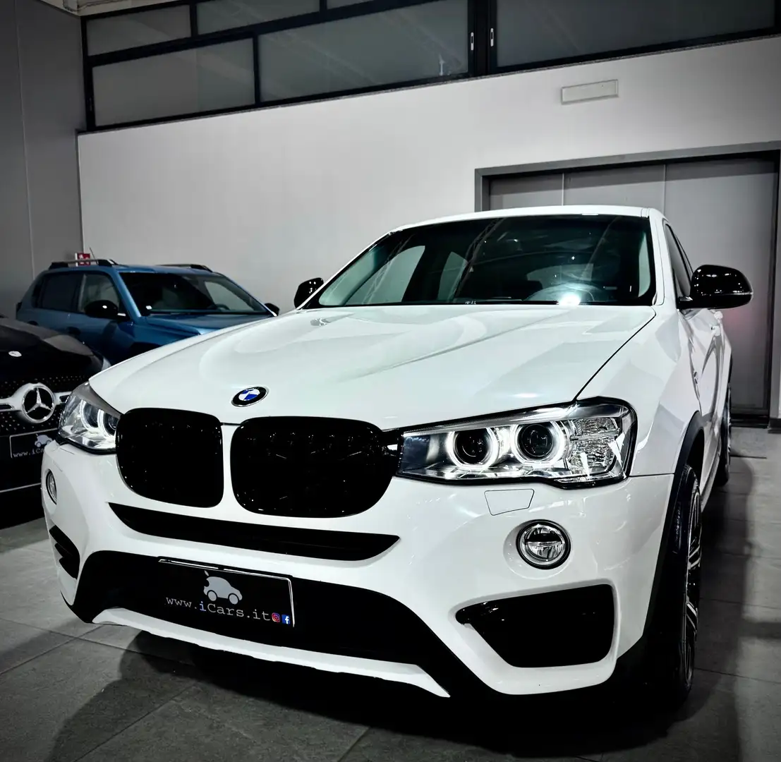 BMW X4 xdrive20i 184CV X Line Blanc - 2