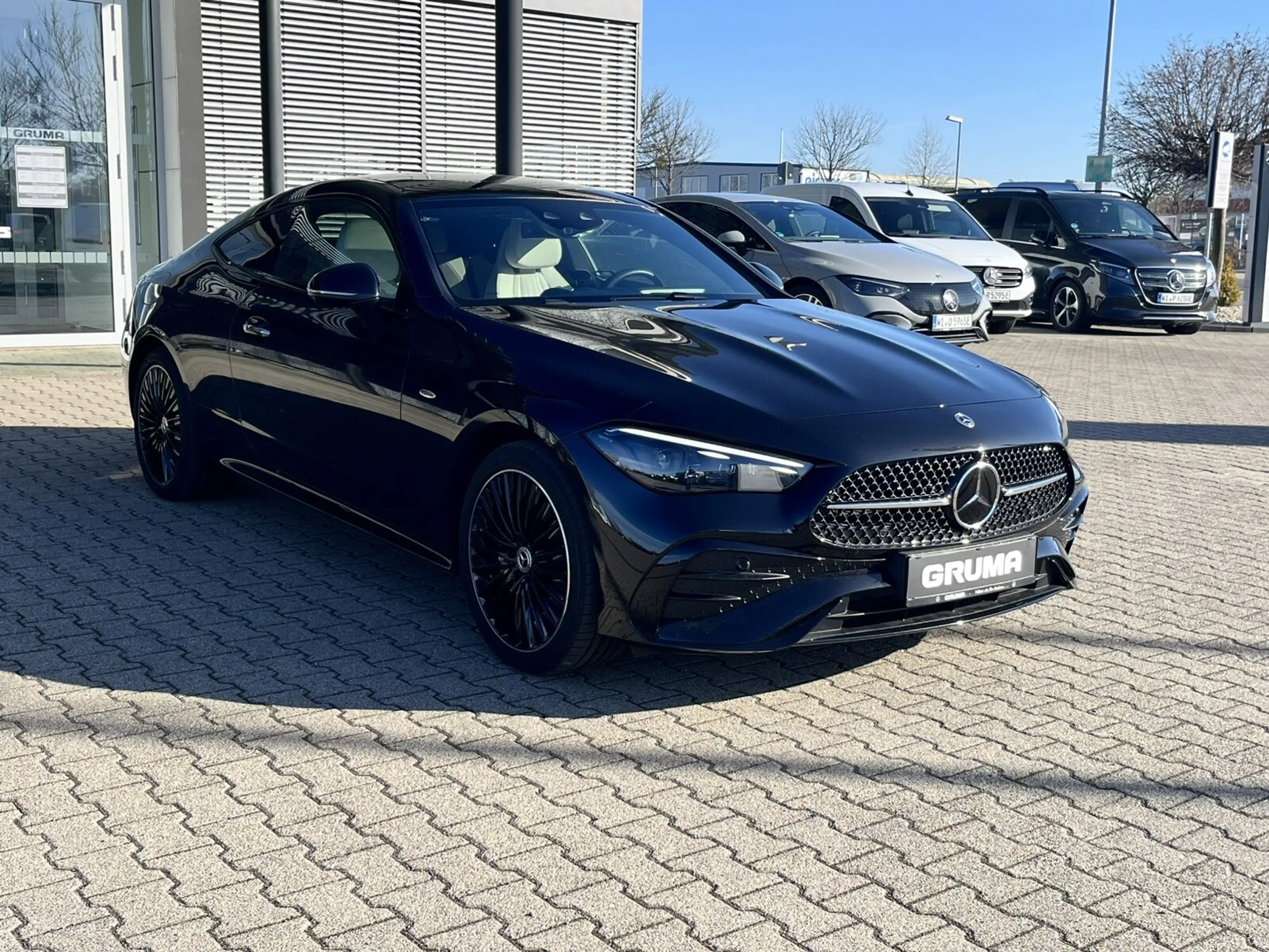 Mercedes-Benz CLE 300 CLE 300 e +AMG+Night+Pano+Brum+DigiLight+Distro+ — photo 3