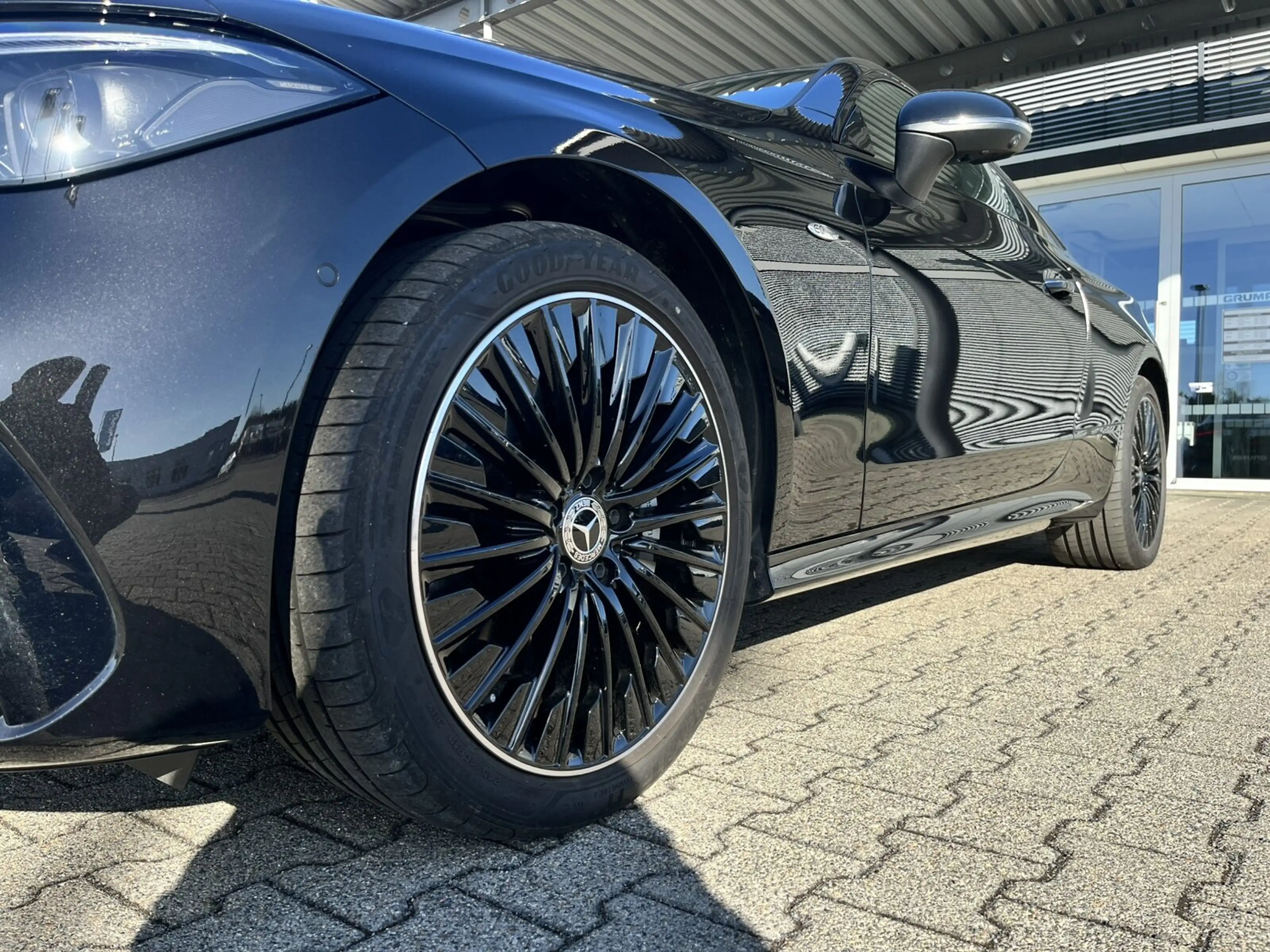 Mercedes-Benz CLE 300 CLE 300 e +AMG+Night+Pano+Brum+DigiLight+Distro+ — photo 10