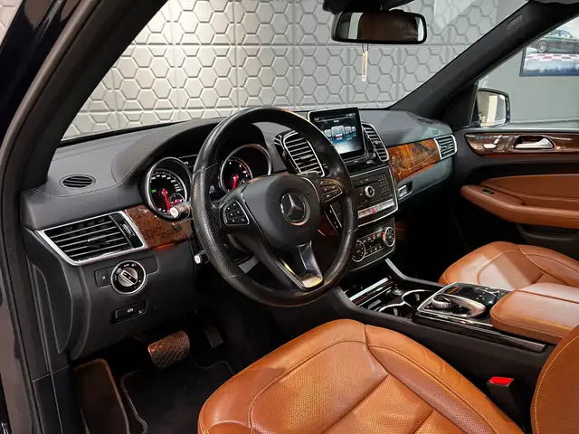 Mercedes-Benz GLE view 15