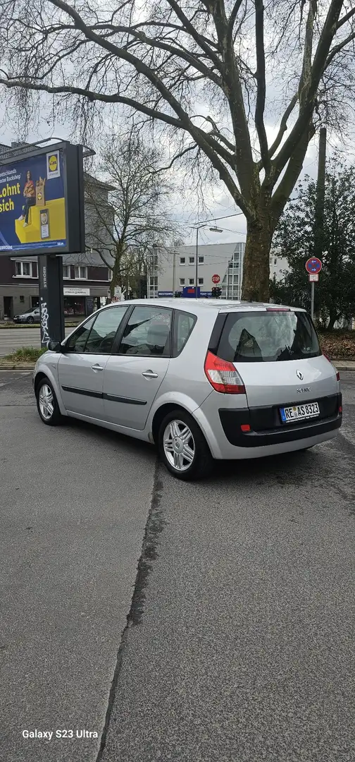 Renault Scenic 1.6 16V Aut. Avantage Silber - 2