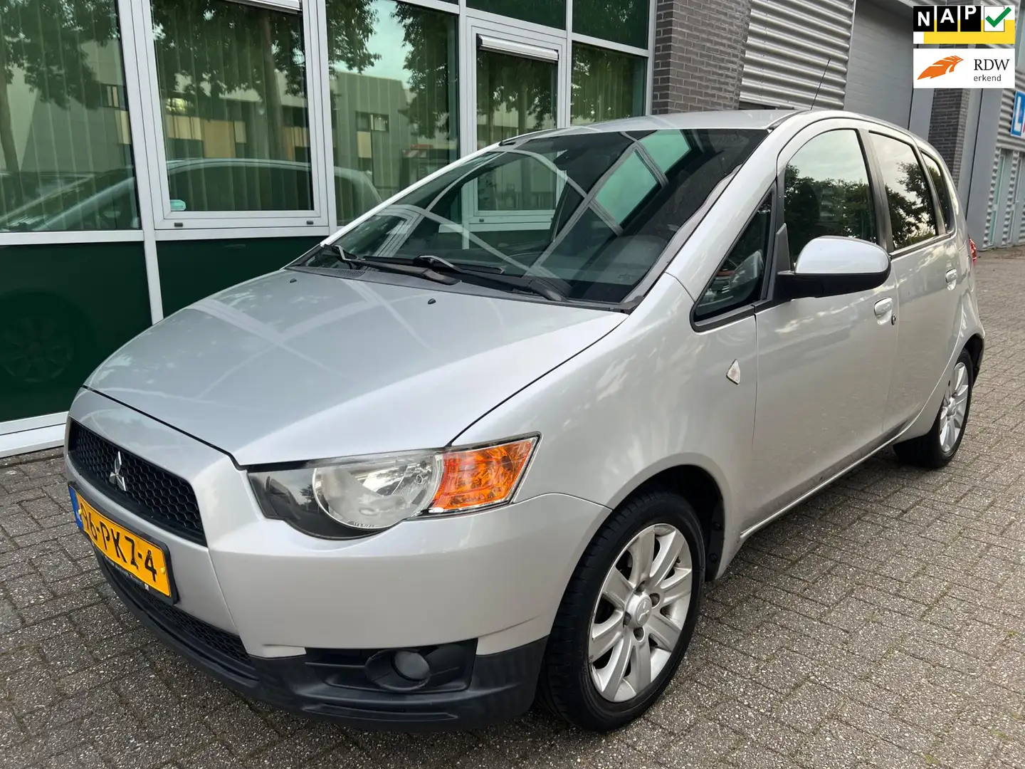 Mitsubishi Colt 1.3 Edition Two - AUTOMAAT - 5 DEURS - NAP ! Grijs - 1