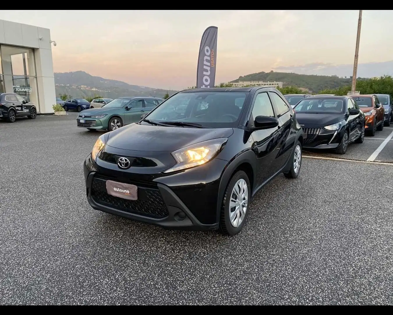 Toyota Aygo X 1.0 72 CV ACTIVE S-CVT Nero - 1