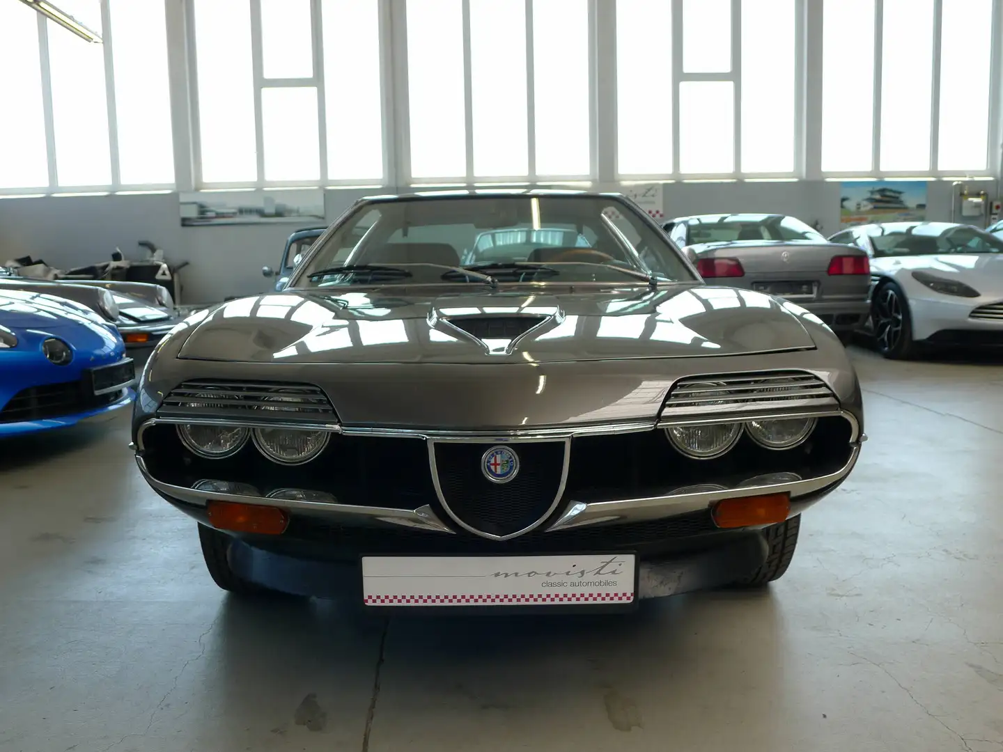 Alfa Romeo Montreal restauriert, tolle Historie Grau - 1