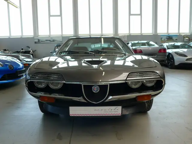Alfa Romeo Montreal restauriert, tolle Historie