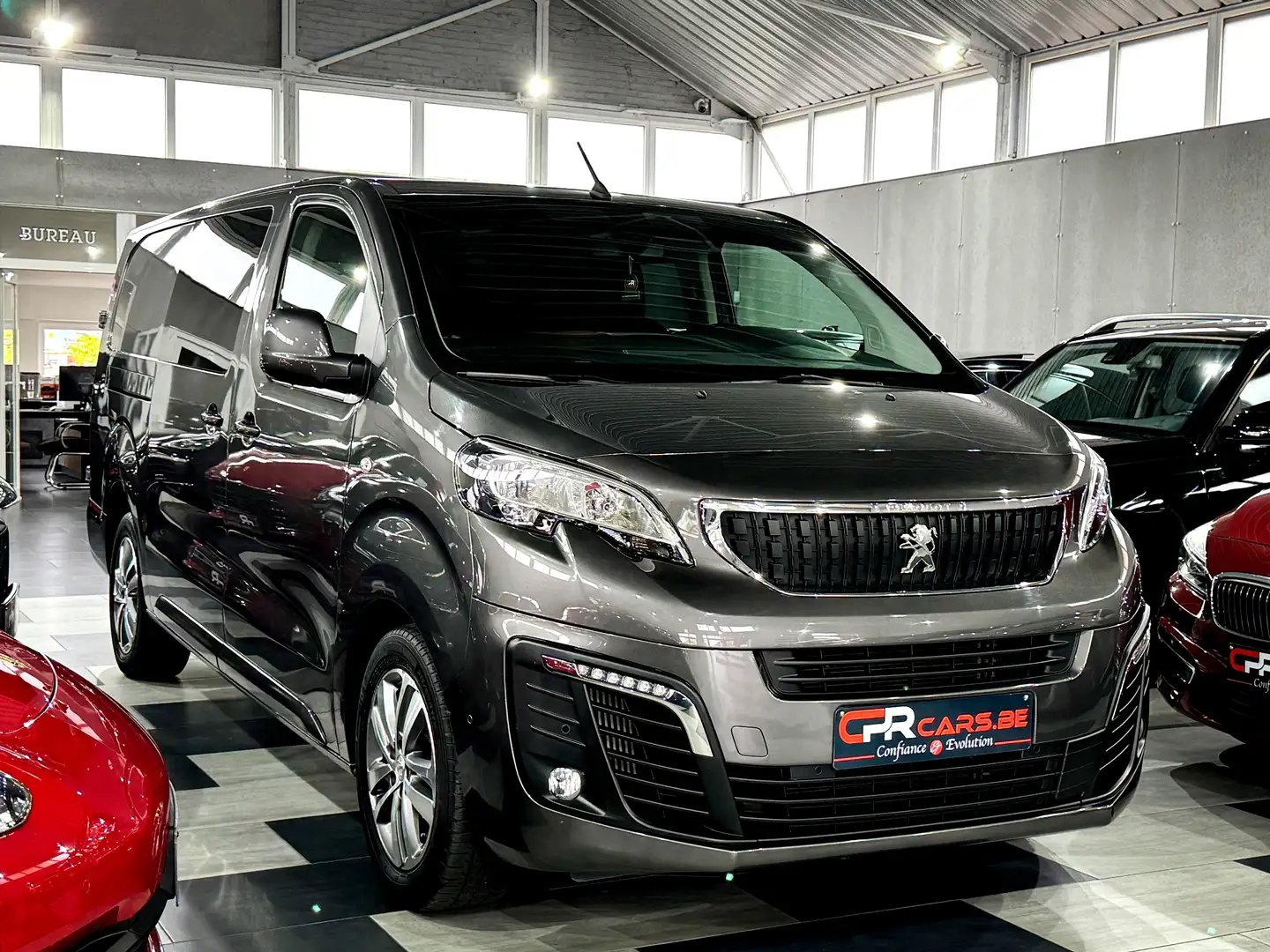 Peugeot Expert 2.0 HDi Double Cab. // RESERVER // RESERVED // Grijs - 2