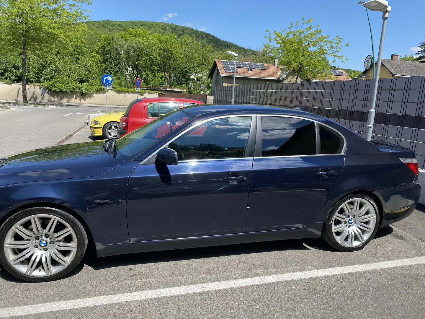BMW 525 525d Österreich-Paket Aut. - 1