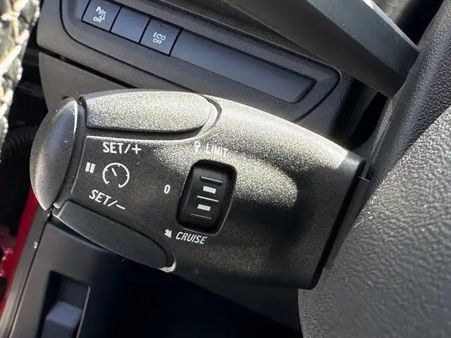 Peugeot 2008 view 10
