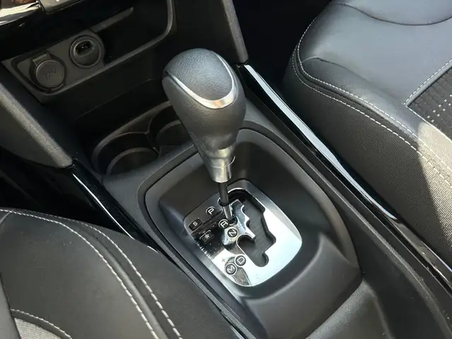 Peugeot 2008 view 12